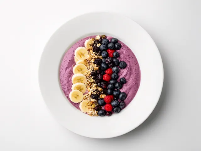 Low FODMAP Breakfast Smoothie Bowl