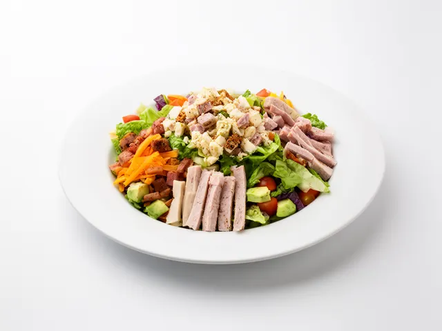 Low FODMAP Cobb Salad