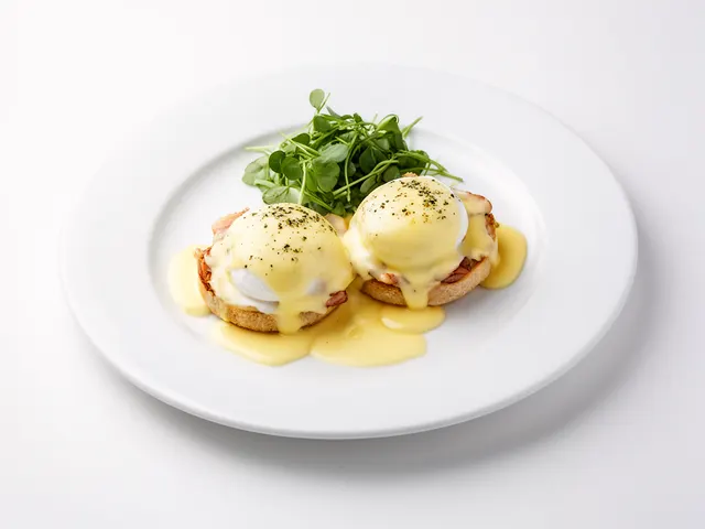 Low FODMAP Gluten-Free Eggs Benedict