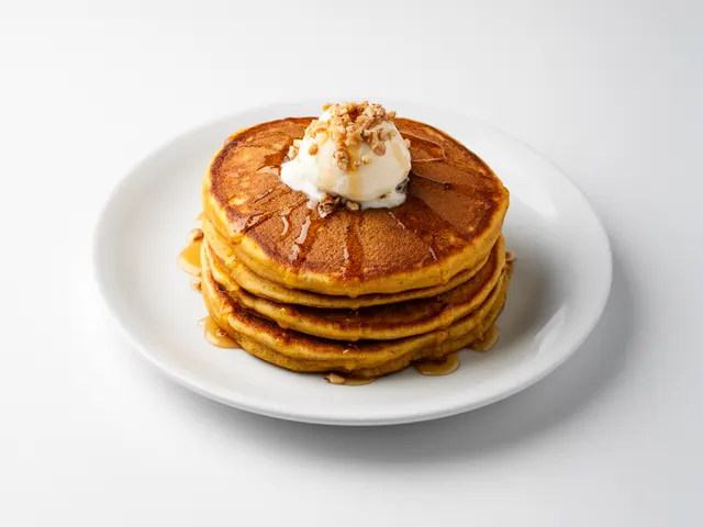 Low FODMAP Pumpkin Pie Pancakes